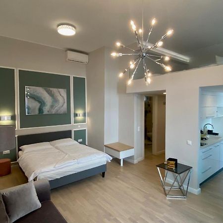 Stylish Apartment Near The River Budapest Bagian luar foto