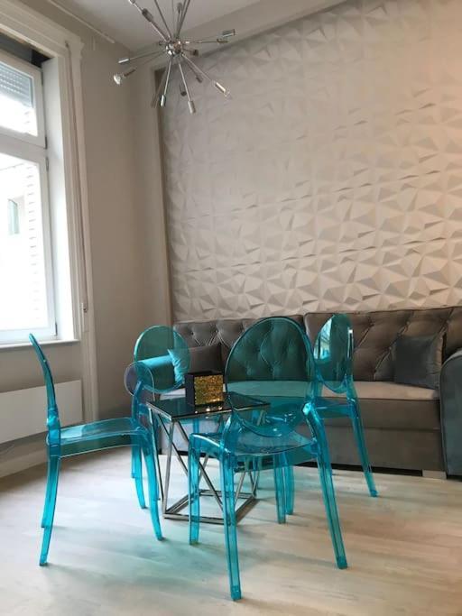 Stylish Apartment Near The River Budapest Bagian luar foto