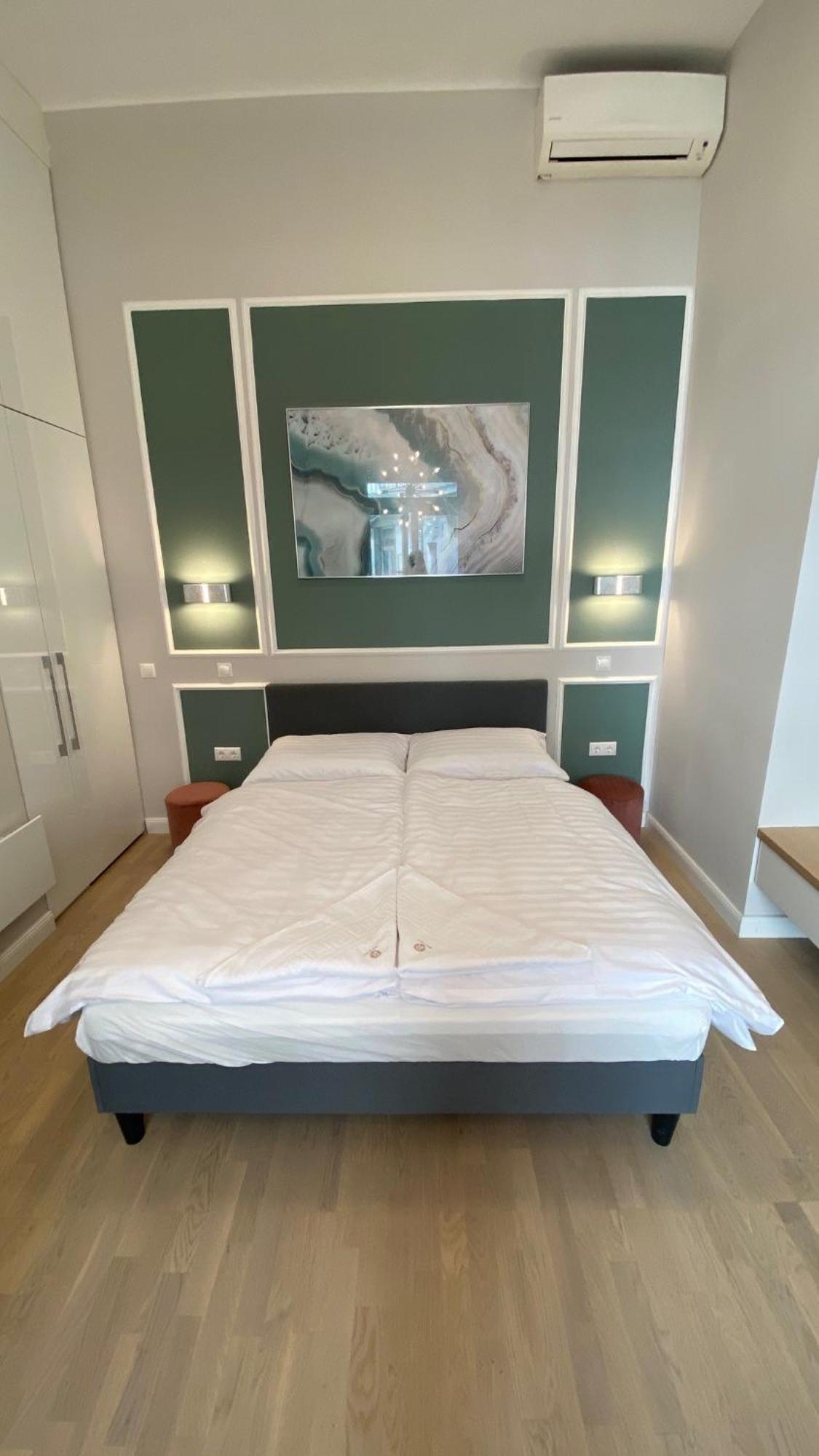 Stylish Apartment Near The River Budapest Bagian luar foto